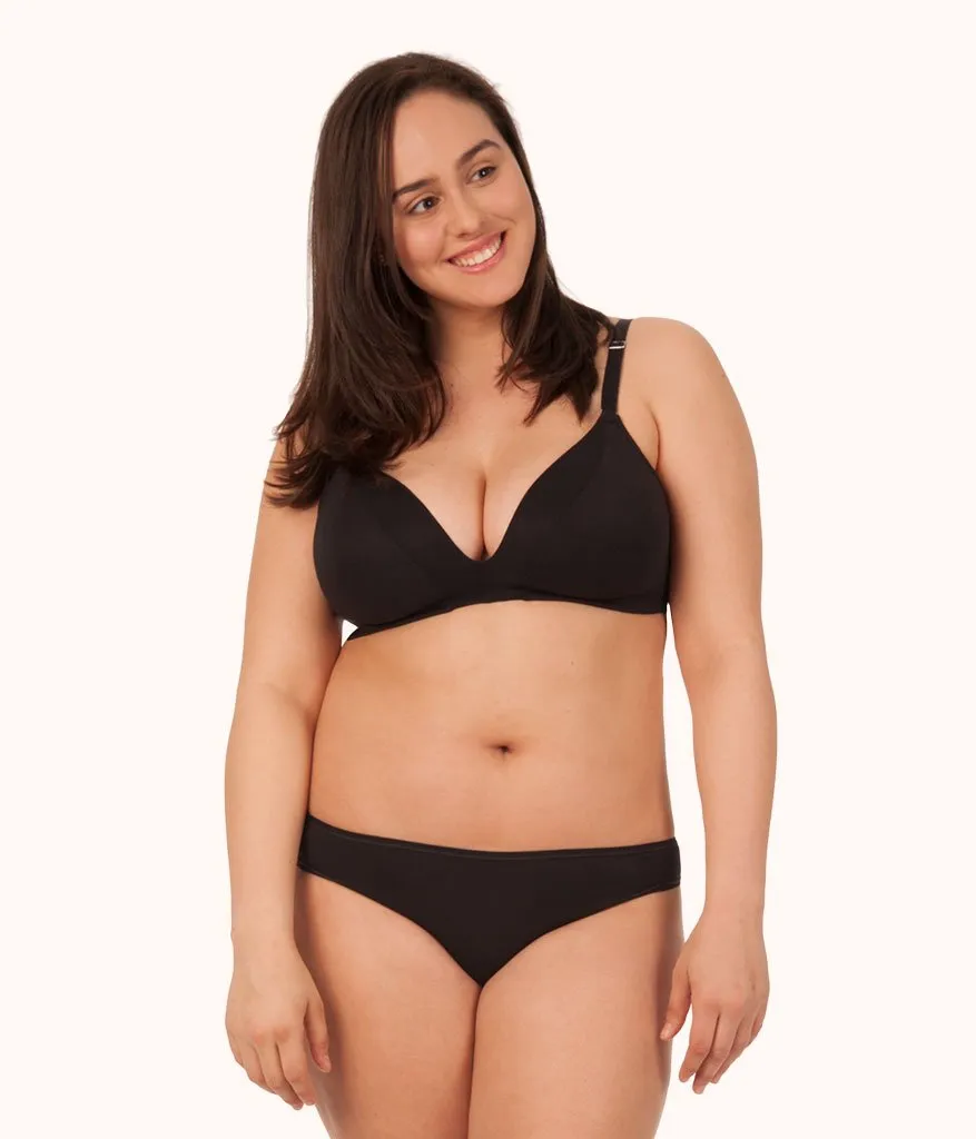 The All-Day Deep V No-Wire Bundle: Toasted Almond/Jet Black